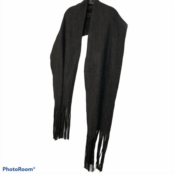Lucky Brand NEW NWT $69 gray long fringe shawl scarf - Picture 1 of 3